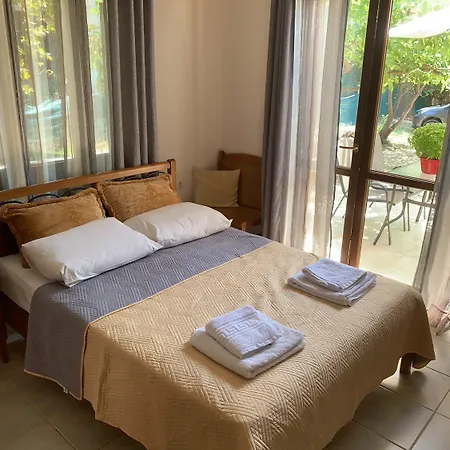 Olympia's Seaside Tatil Evi *