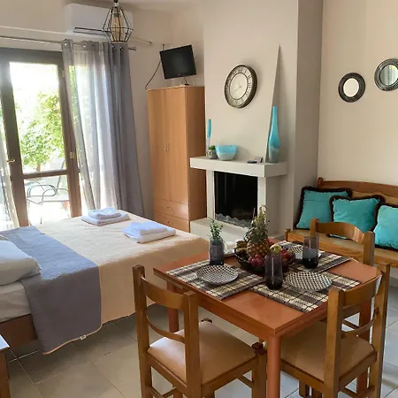 Olympia's Seaside Tatil Evi Lefokastro