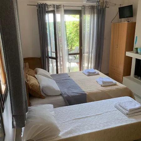 Olympia's Seaside Tatil Evi